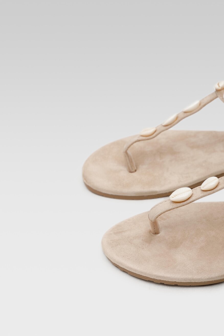 
                Сандалі DeeZee БЕЖЕВИЙ - 5904248684853