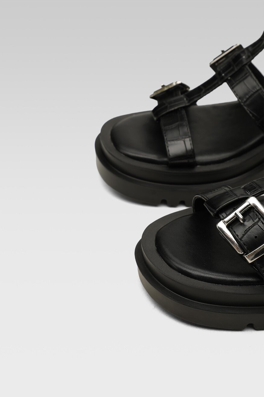 
                Jenny Fairy - Sandały ze zwierzęcym motywem czarne - 5904248750718