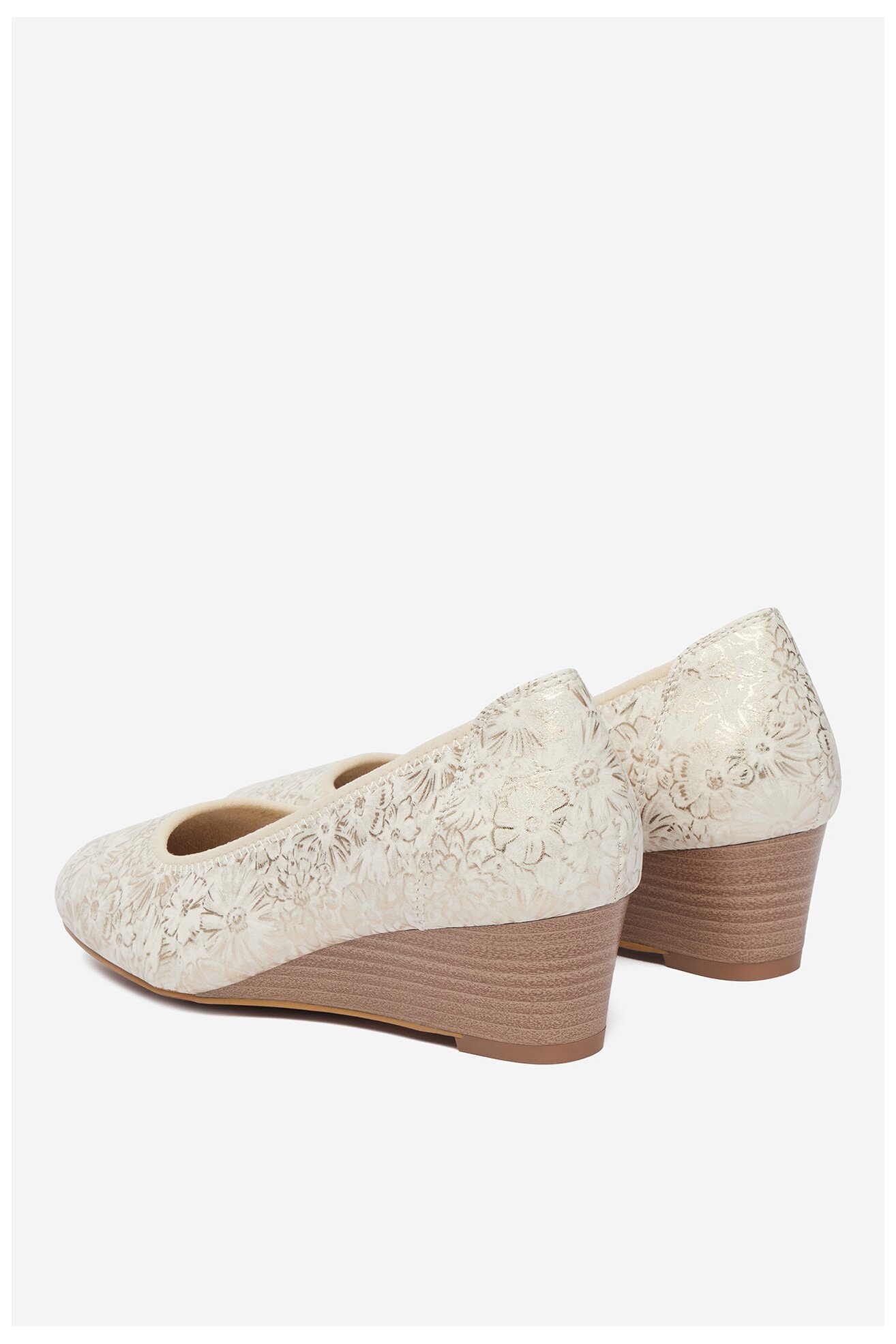 Czółenka Go Soft CEO-HY7760-1 Beżowy