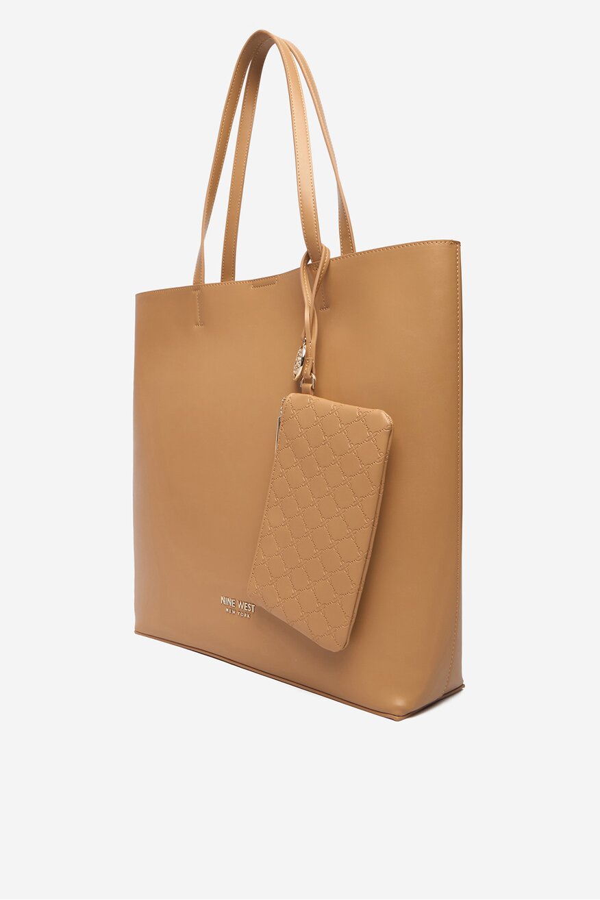 
                Дамска чанта NINE WEST КАМЕЛ - 5906751543306