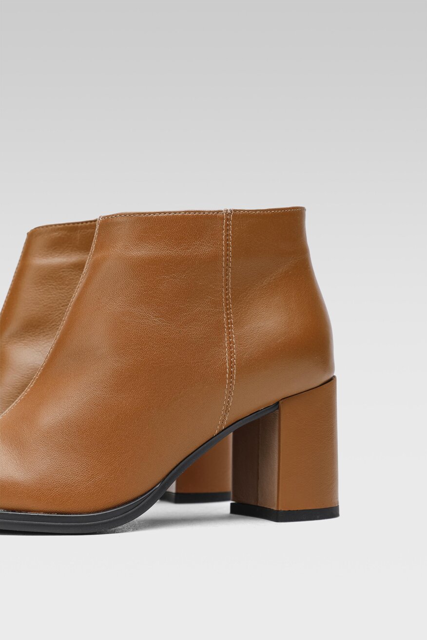 
                Lasocki - Skórzane botki brązowe - 5904248962463