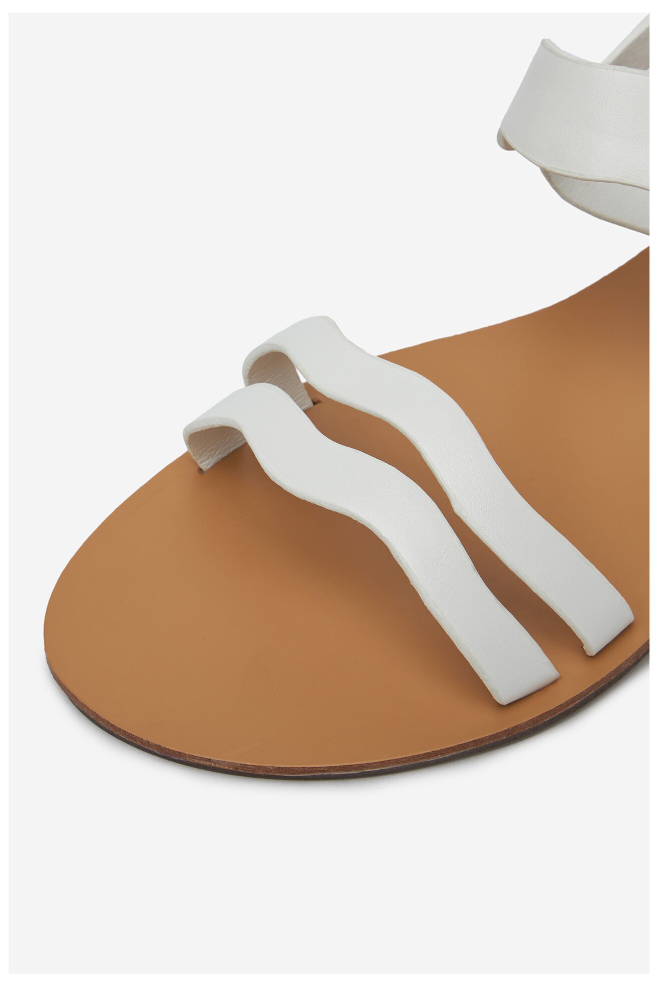 Сандали DeeZee E6720-101 БЯЛ