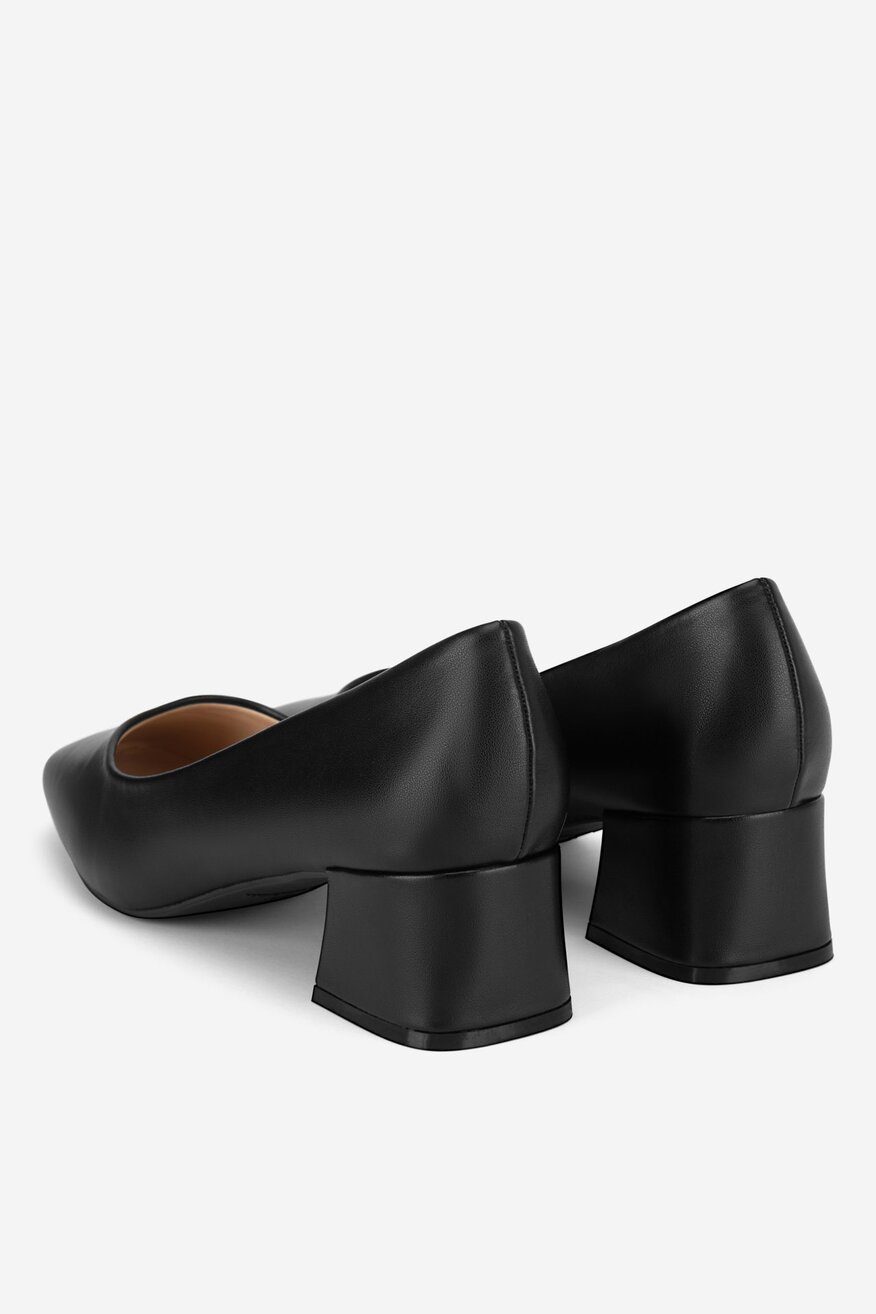 
                Cipele na štiklu Clara Barson CRNA - 5905588710806