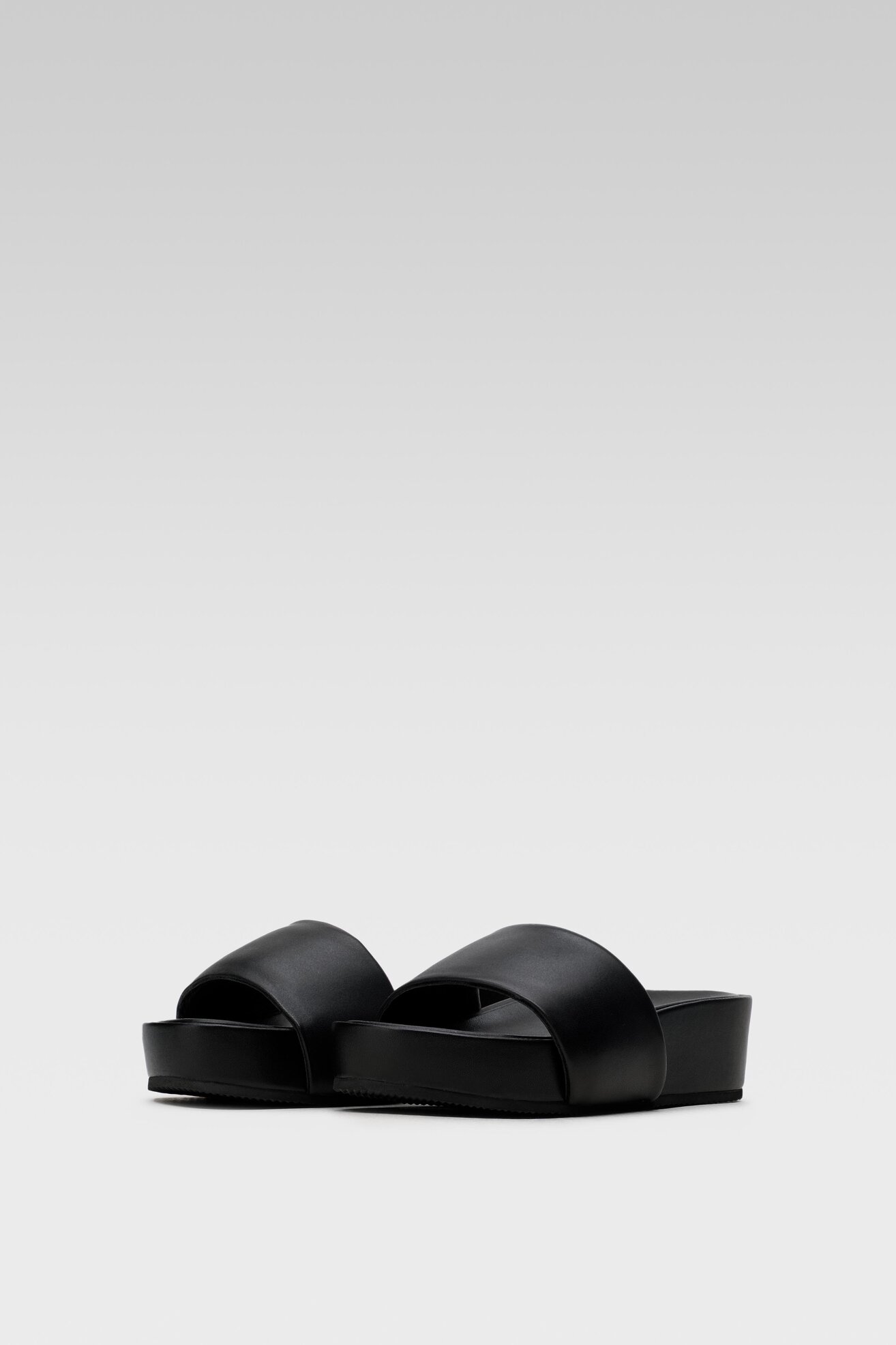 Papuče Gino Rossi V886-08-1 CRNA
