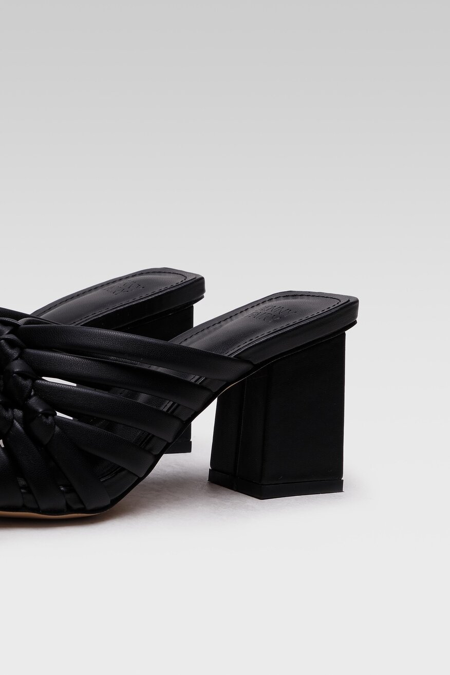 
                Șlapi Jenny Fairy NEGRU - 5904248633639