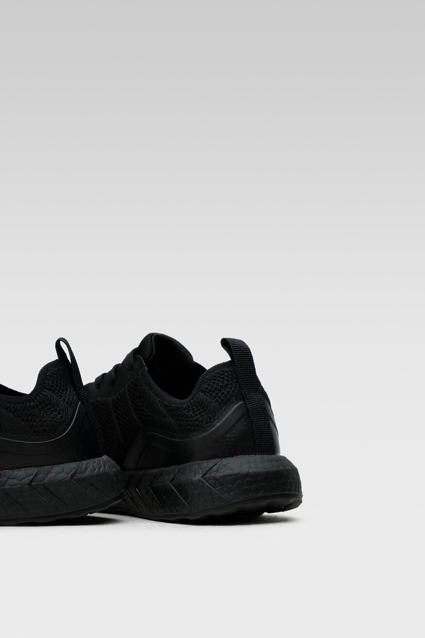 
                Sprandi - Obuwie sportowe czarne sznurowane - 5904248781033