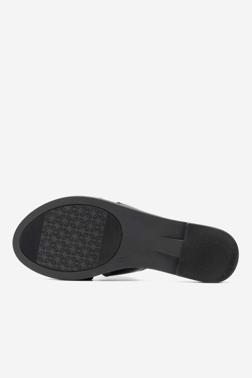 Sarah Karen - Skórzane klapki czarne - 5904862808697