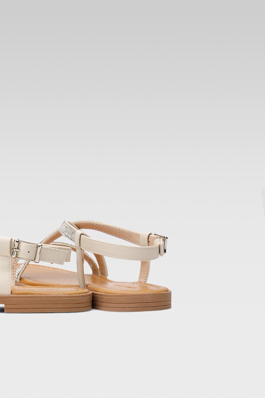 
                Clara Barson - Sandały beżowe - 5904862803425