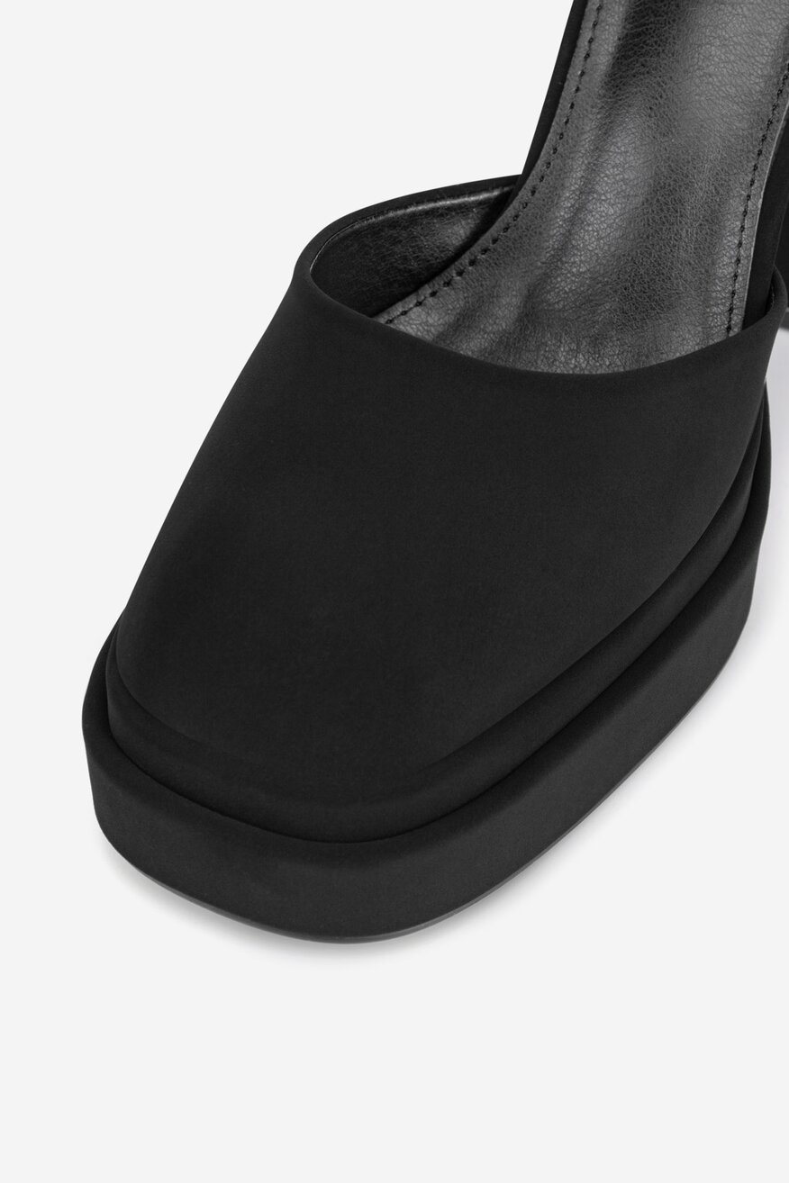 Pantofi cu toc DeeZee NEGRU - 5904410790337