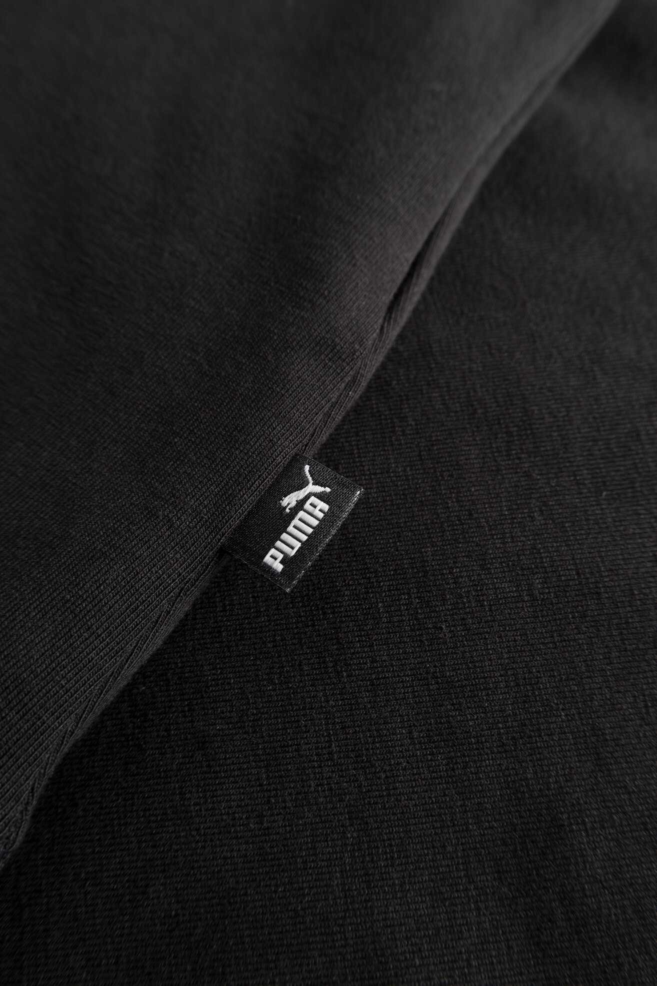 T-shirt Puma ESS SLIM LOGO TANK 67369501 Czarny