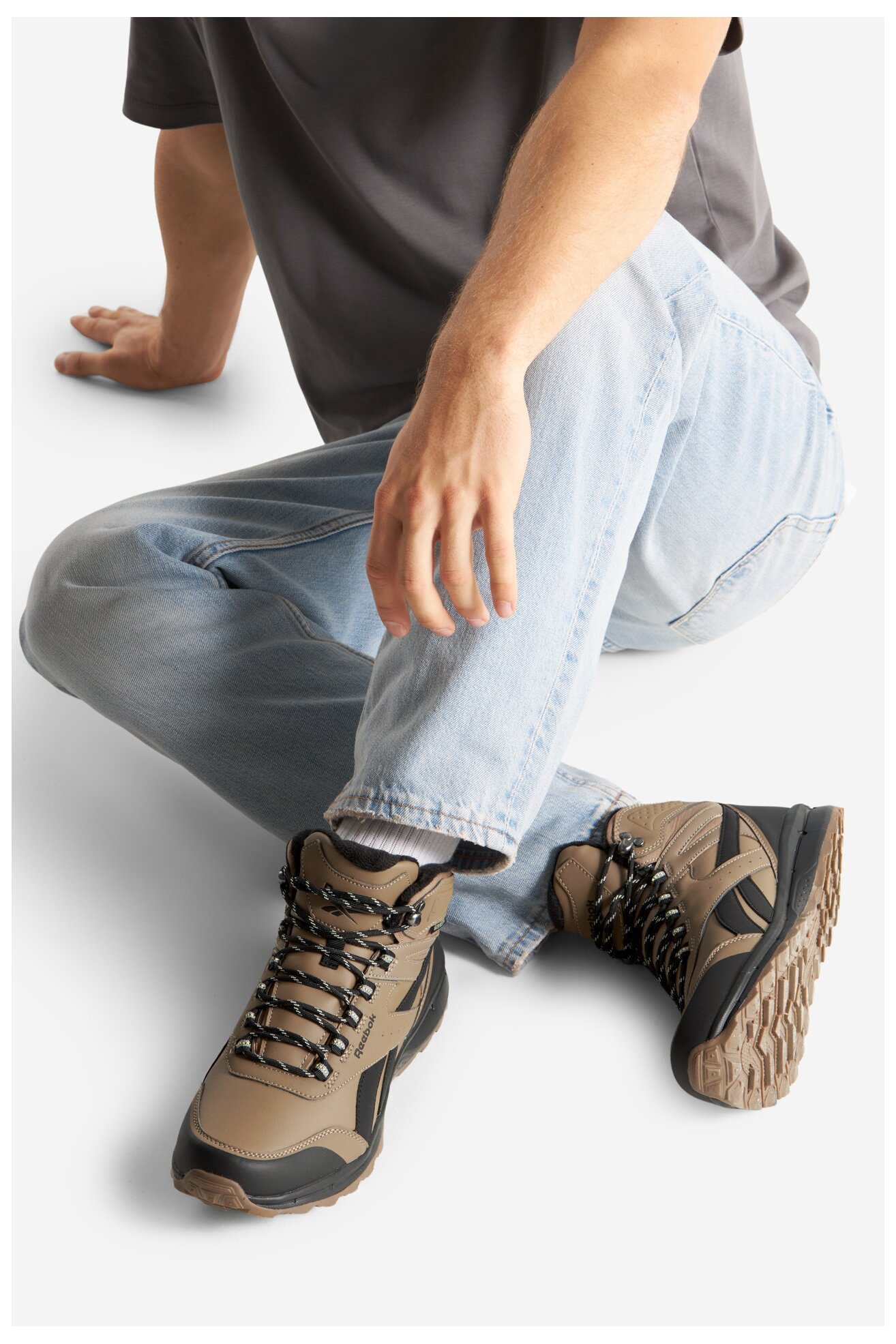 Csizma Reebok H1-003 MM BARNA