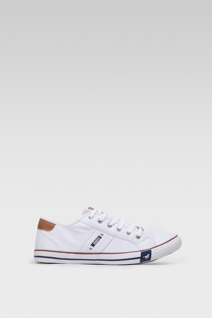 
                Mustang - Trampki klasyczne - 5904248414061