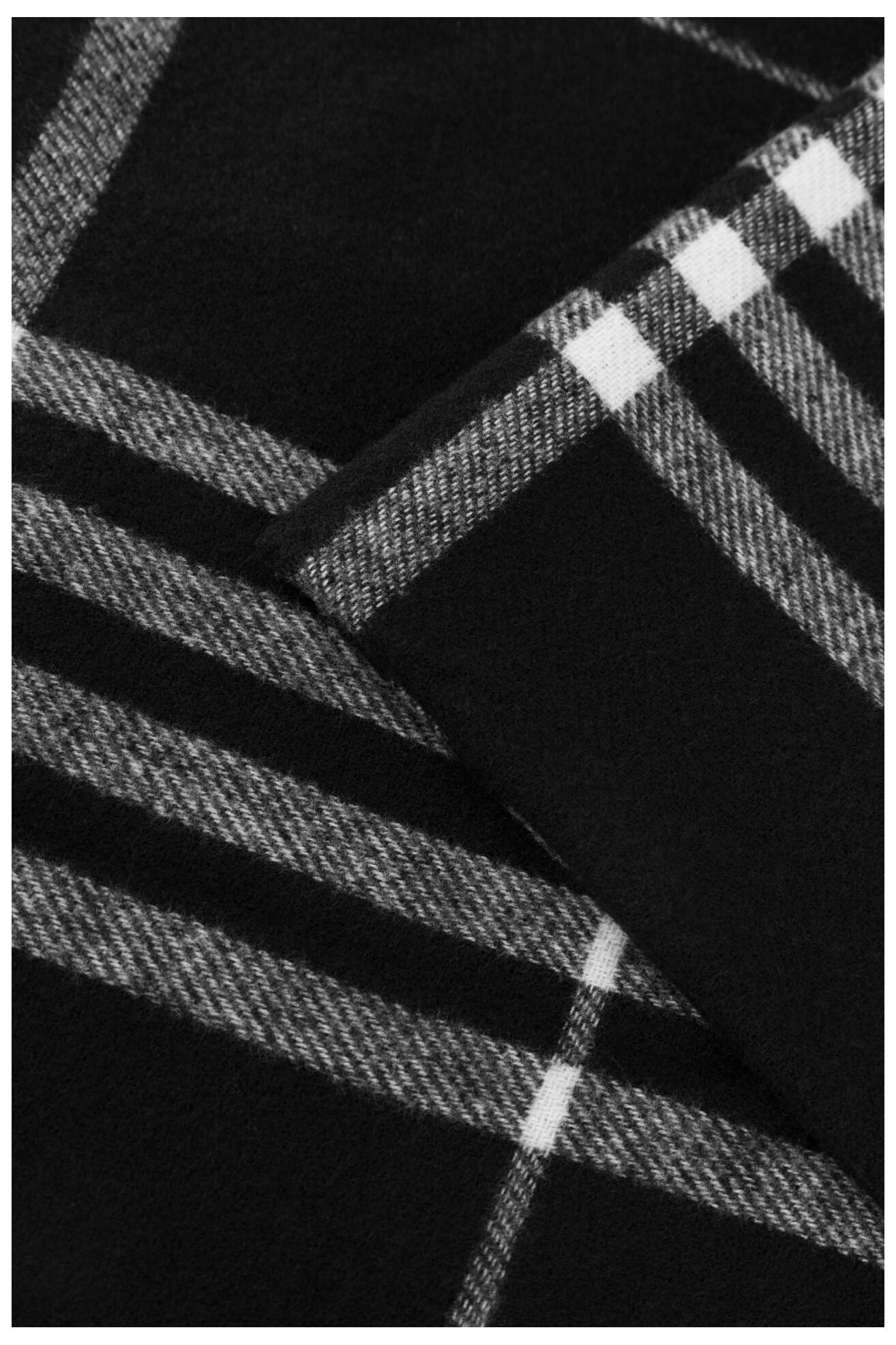 Ženski šal Jenny Fairy 4W4-009-AW24 CRNA