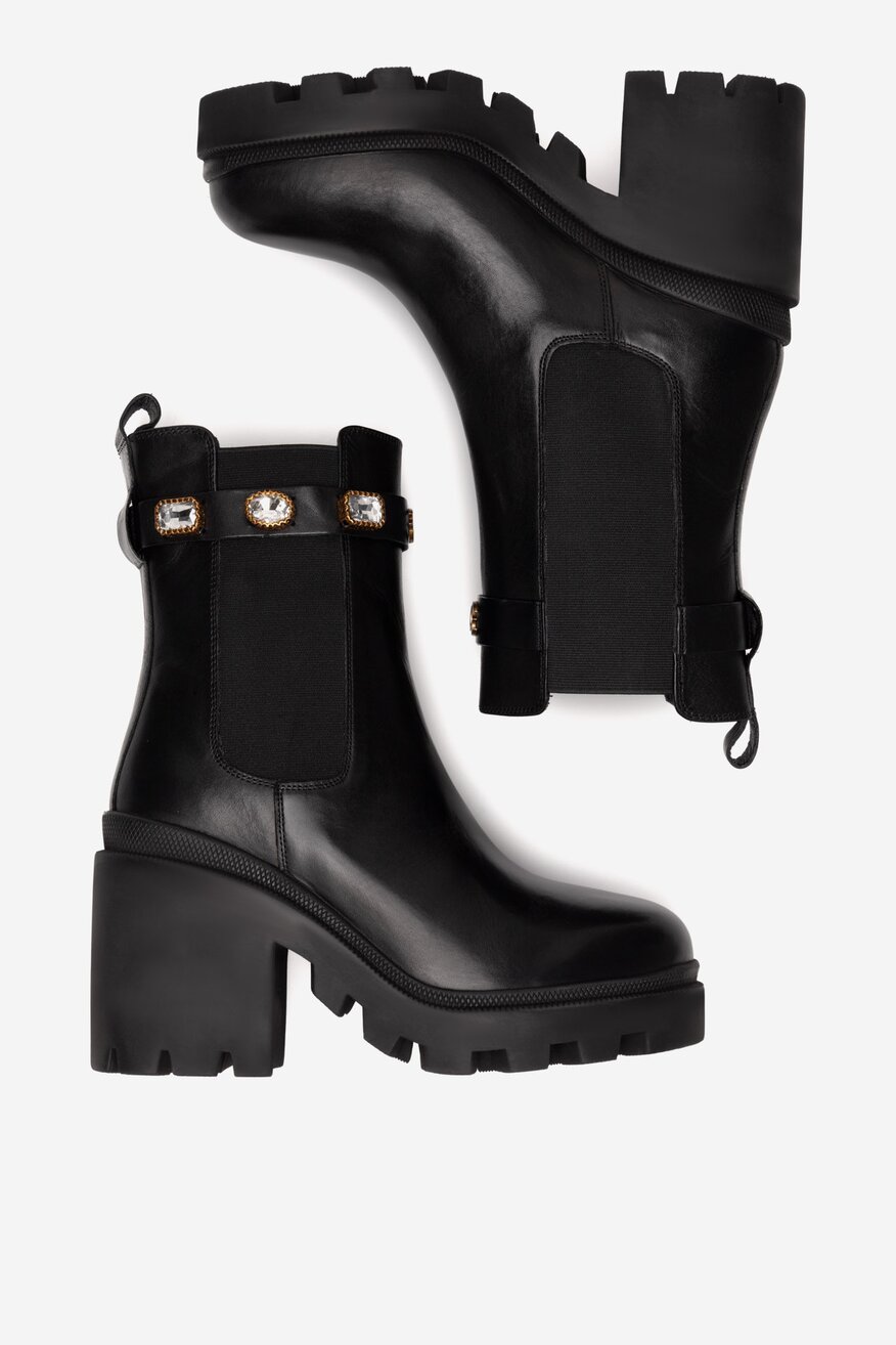 
                Ghete EVA MINGE NEGRU - 5905588908272