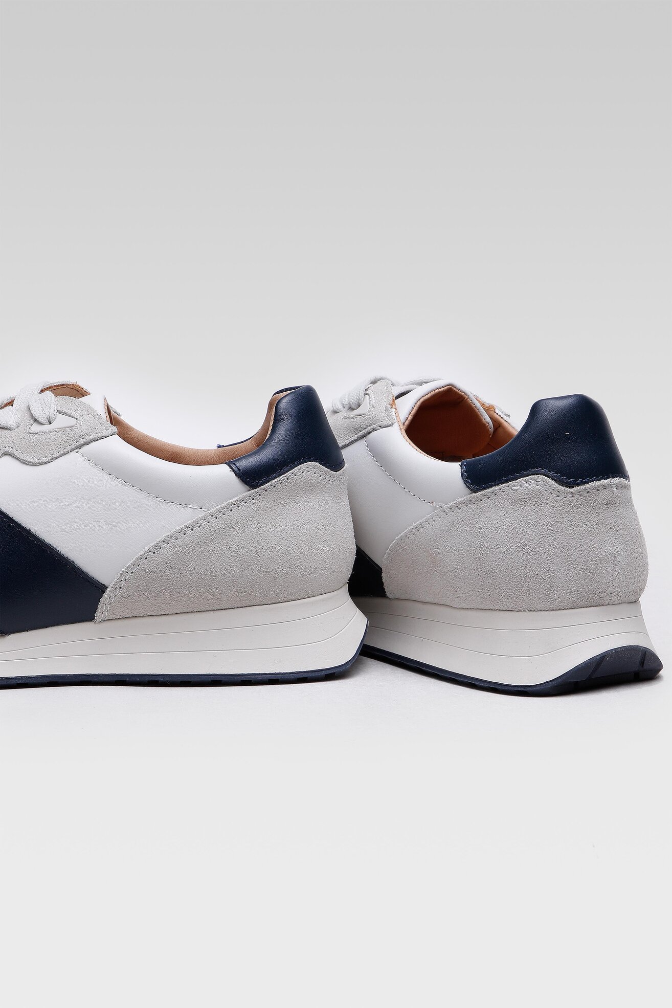 Sneakers Gino Rossi 121AM0015 Biały