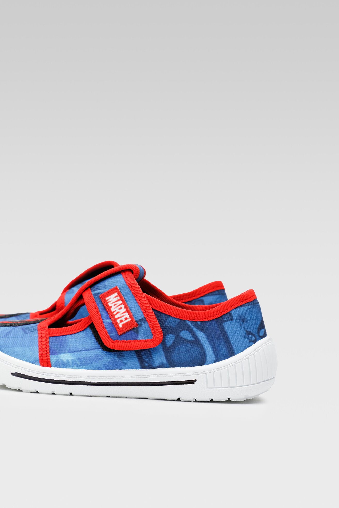 Kapcie Spider-Man AW22-058SPRMV Niebieski