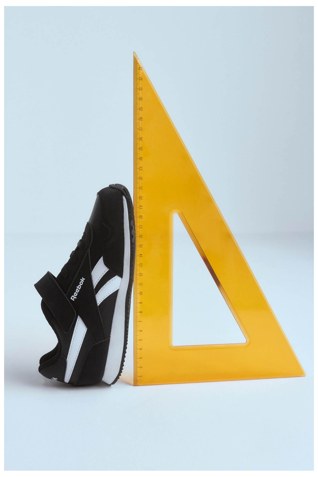 Încălțăminte sport Reebok ROYAL CL JOGGER 3.0 1V 100220347 NEGRU