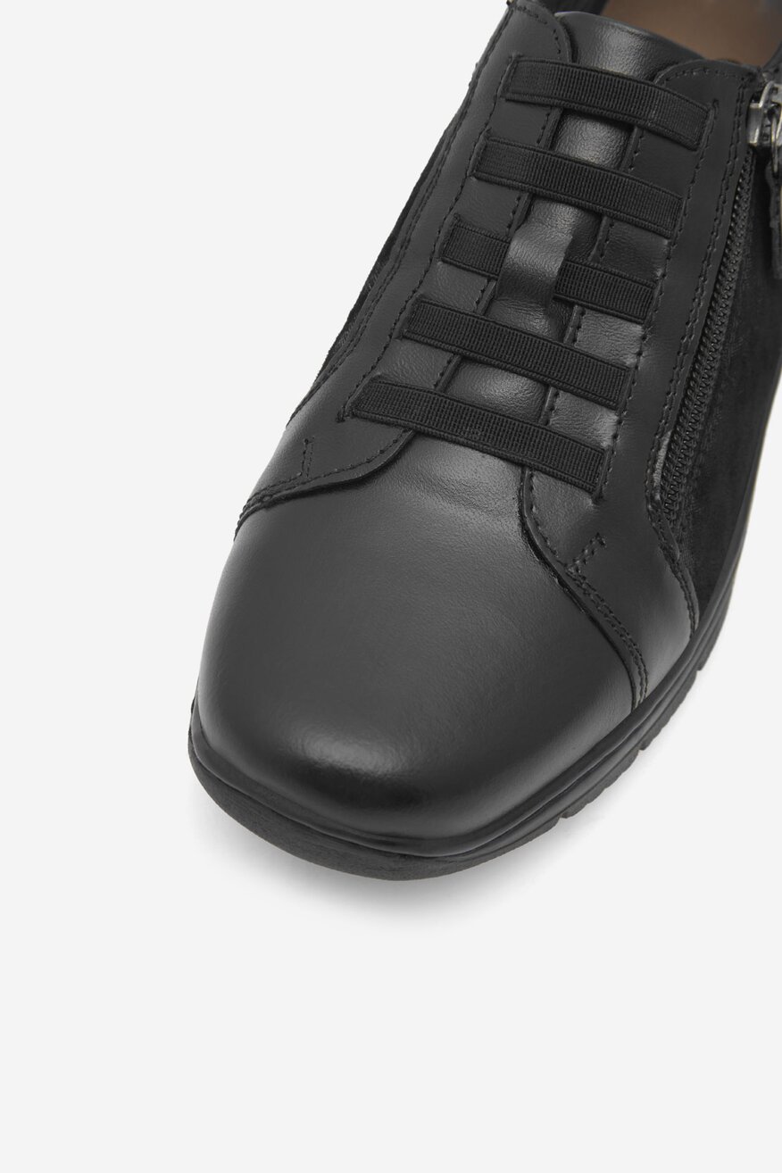 
                Félcipő Go Soft FEKETE - 5905588384618