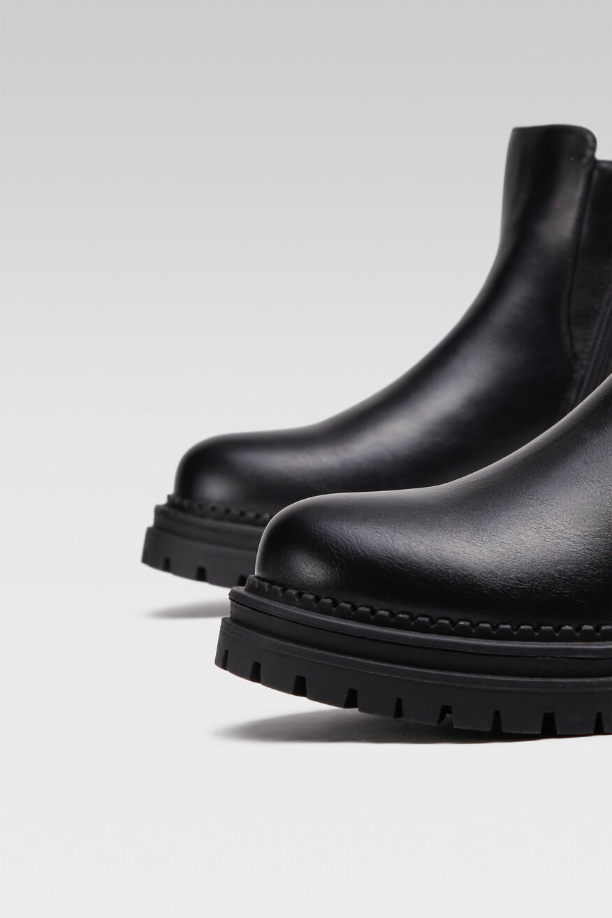 
                Kratke čizme Jenny Fairy CRNA - 5904862219660