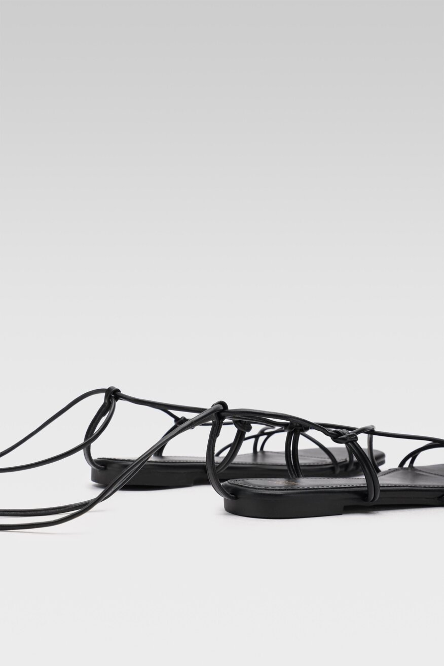 
                Jenny Fairy - Sandały czarne sznurowane - 5903698672762