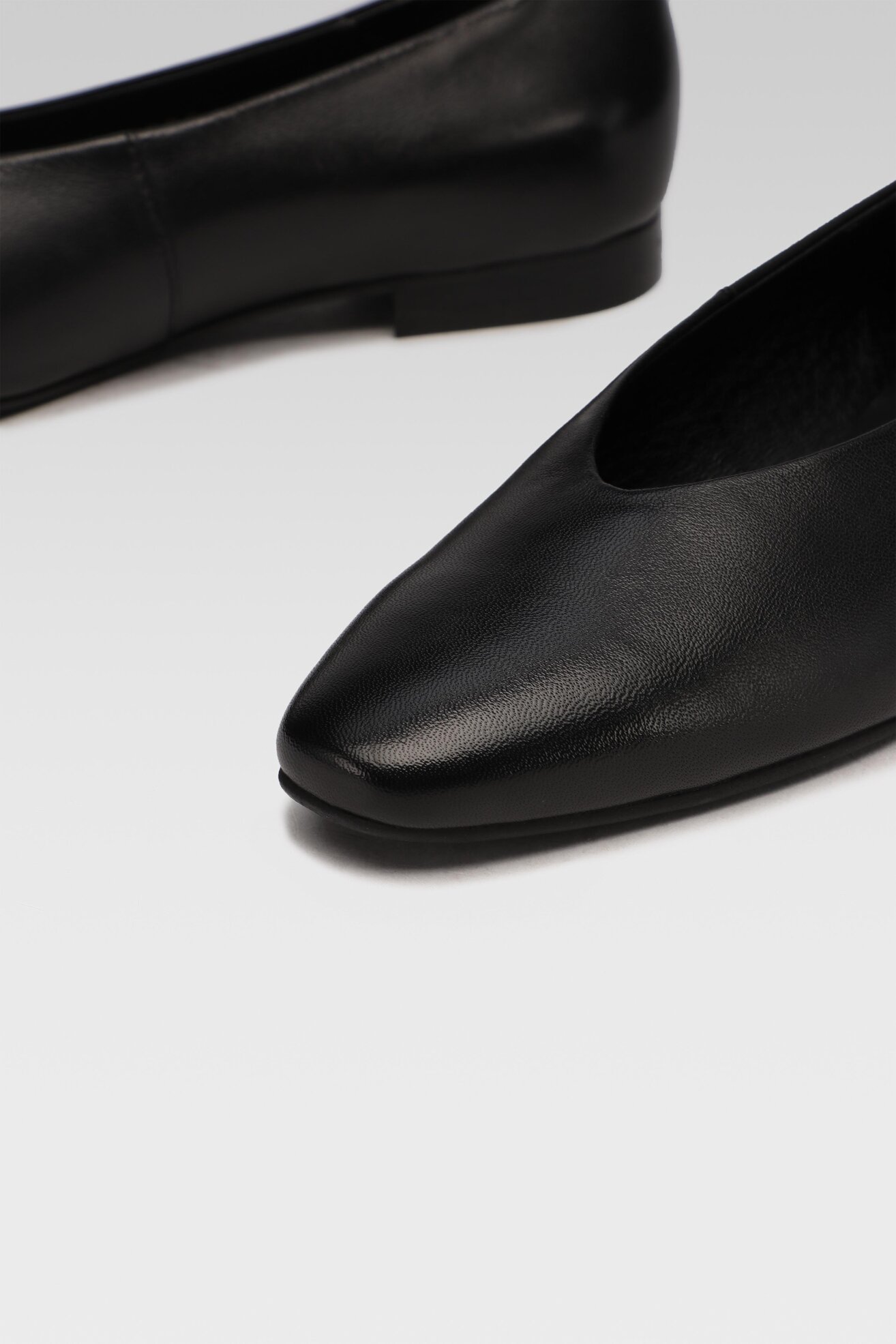 Baleriny Gino Rossi 4925-05 Czarny