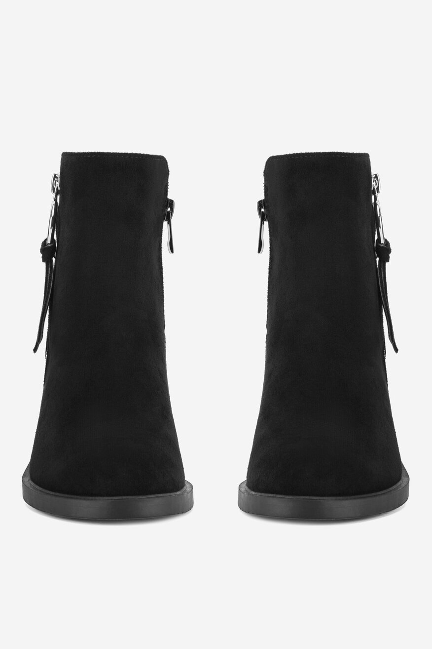 
                Kratke čizme Clara Barson CRNA - 5905588911739