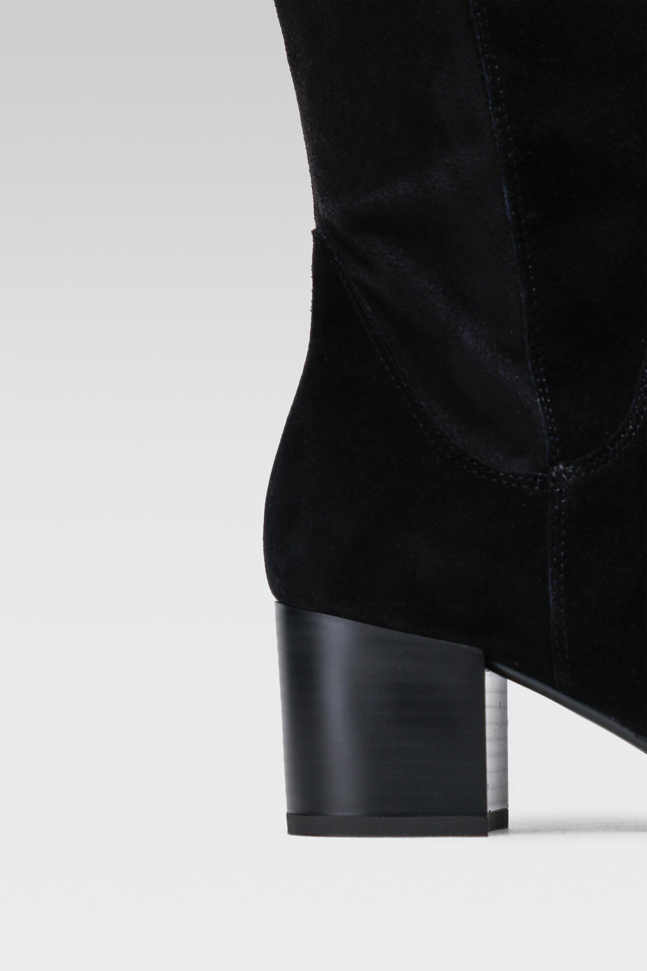 Kozaki Lasocki GAIA-01 Czarny