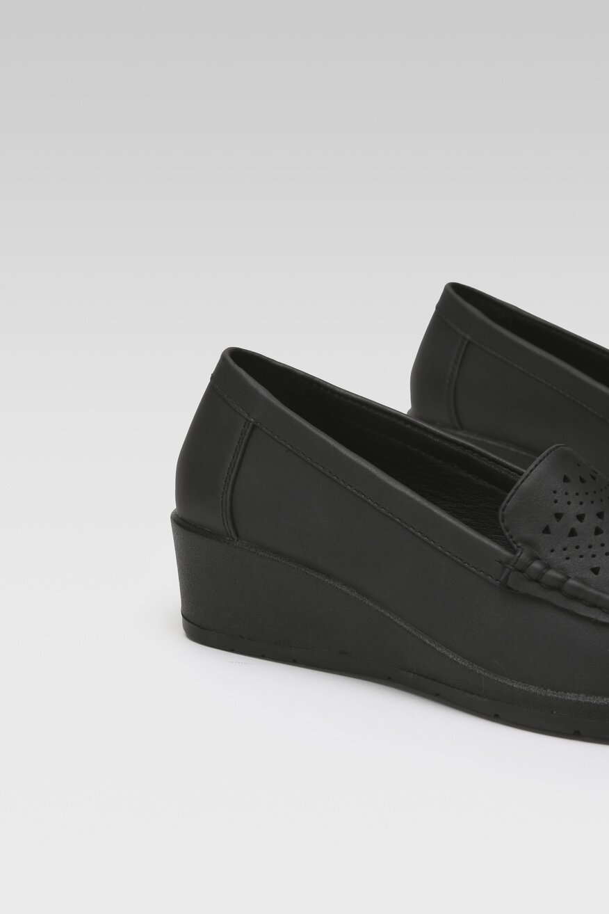 
                Pantofi casual Clara Barson NEGRU - 5904862575278