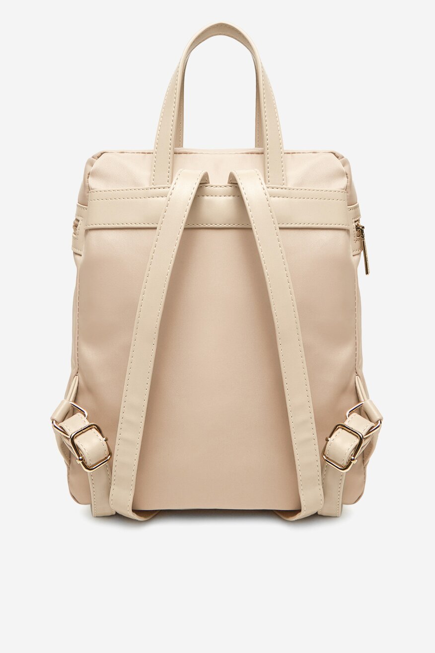 
                Beverly Hills Polo Club - Średni plecak miejski - 5904862877044