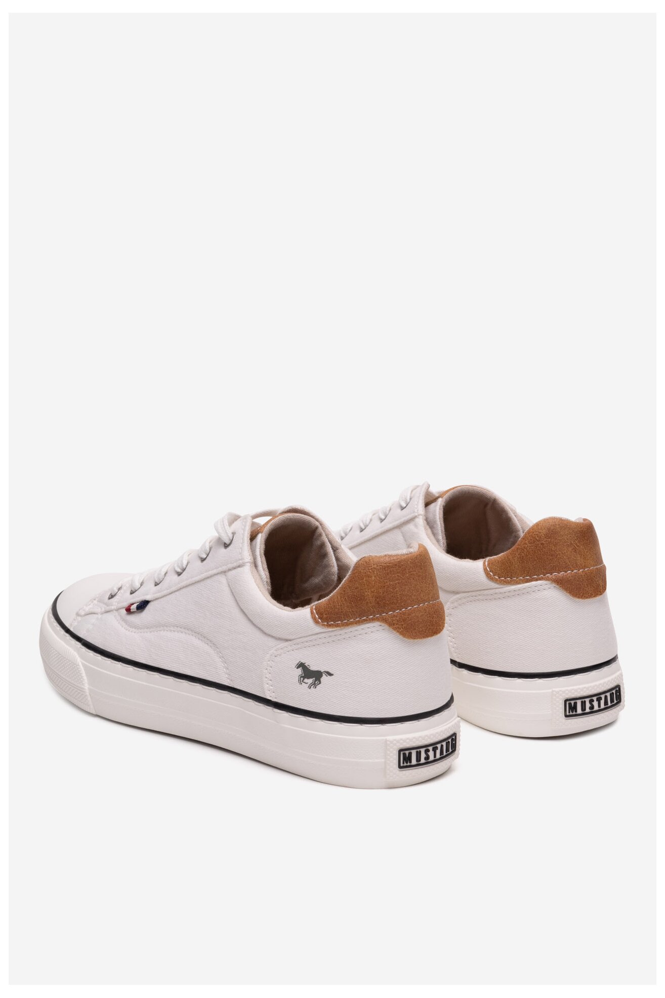 Trampki Mustang 1272-307 Biały