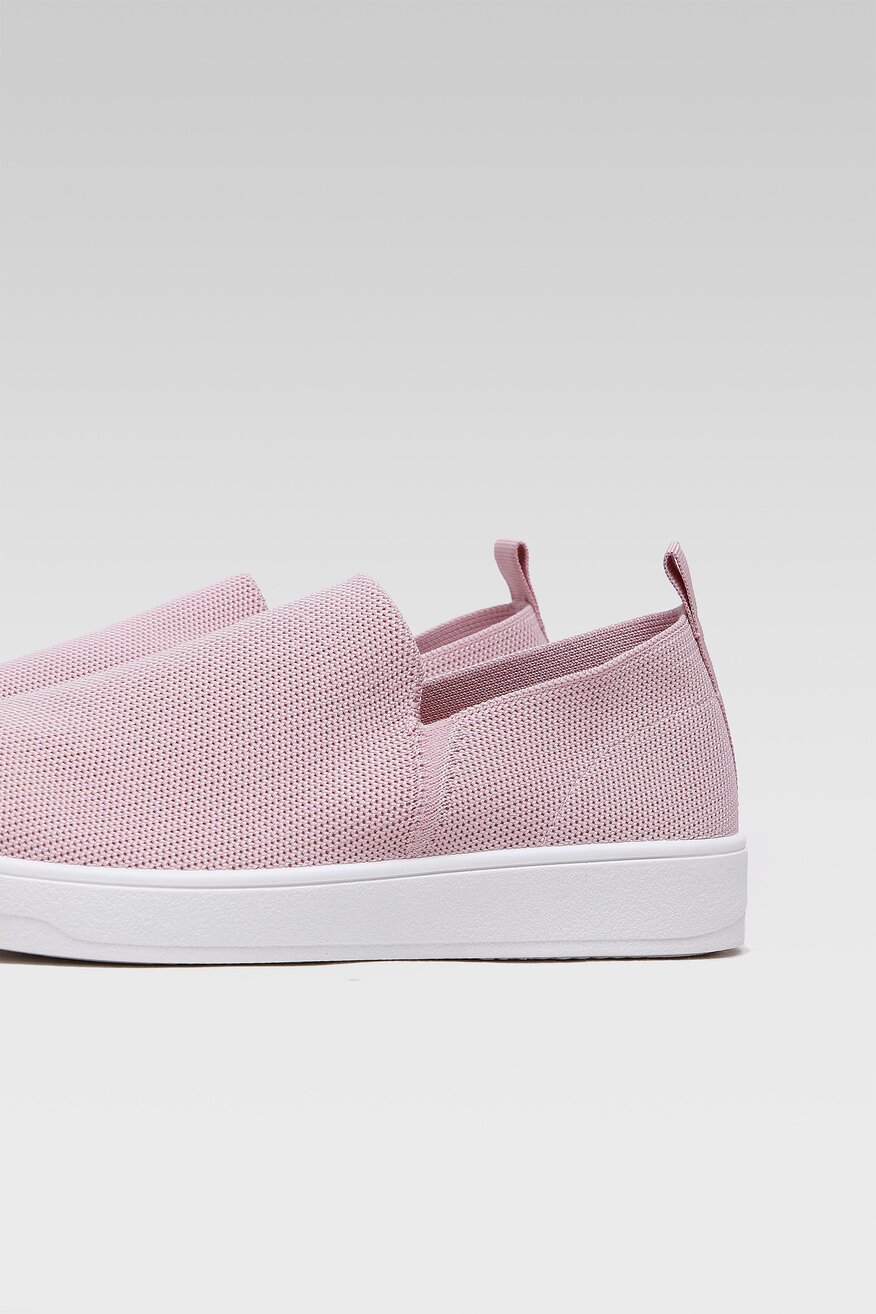 
                Clara Barson - Trampki slip on - 5904248583774