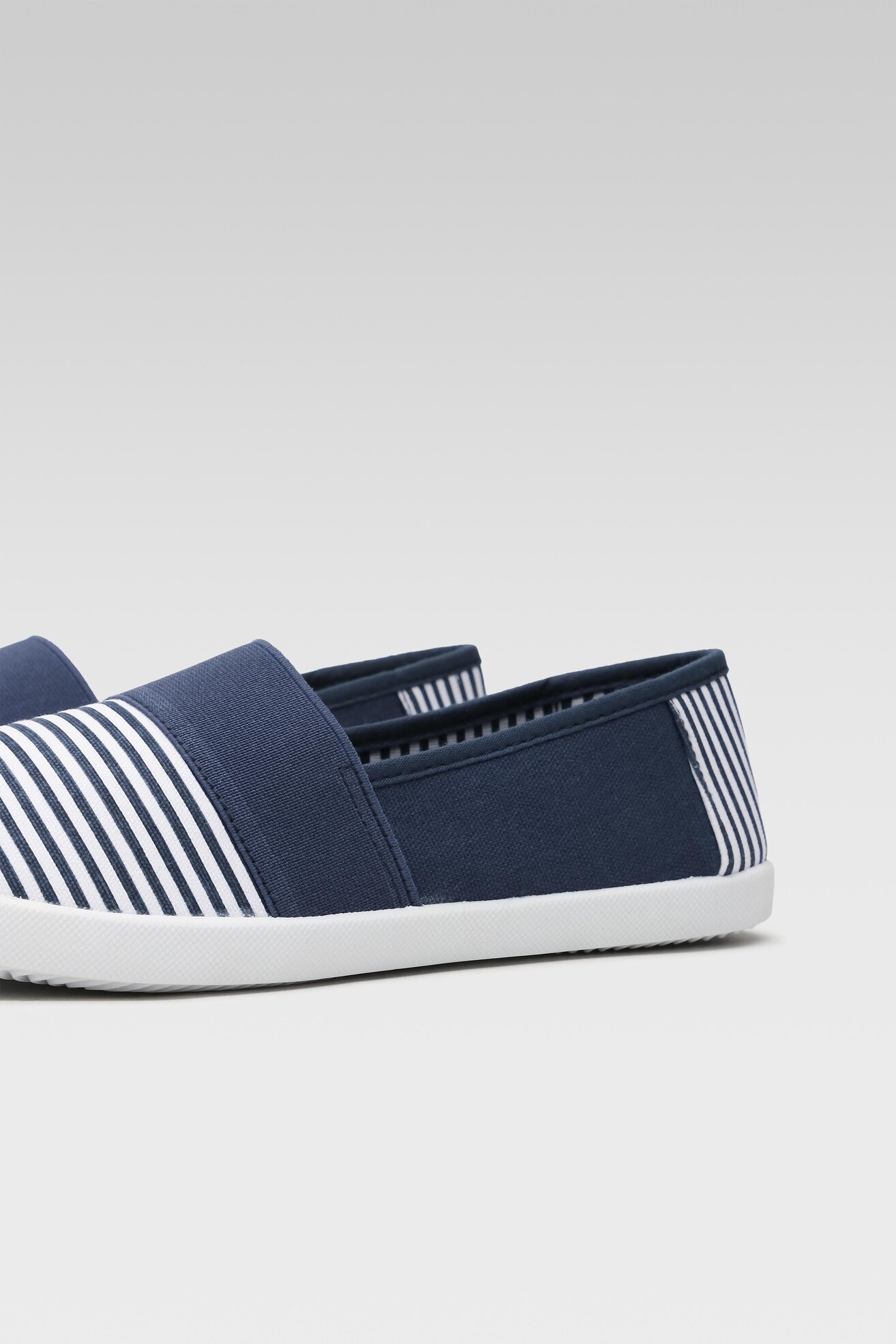 Trampki Bassano DIM32750-2 Granatowy