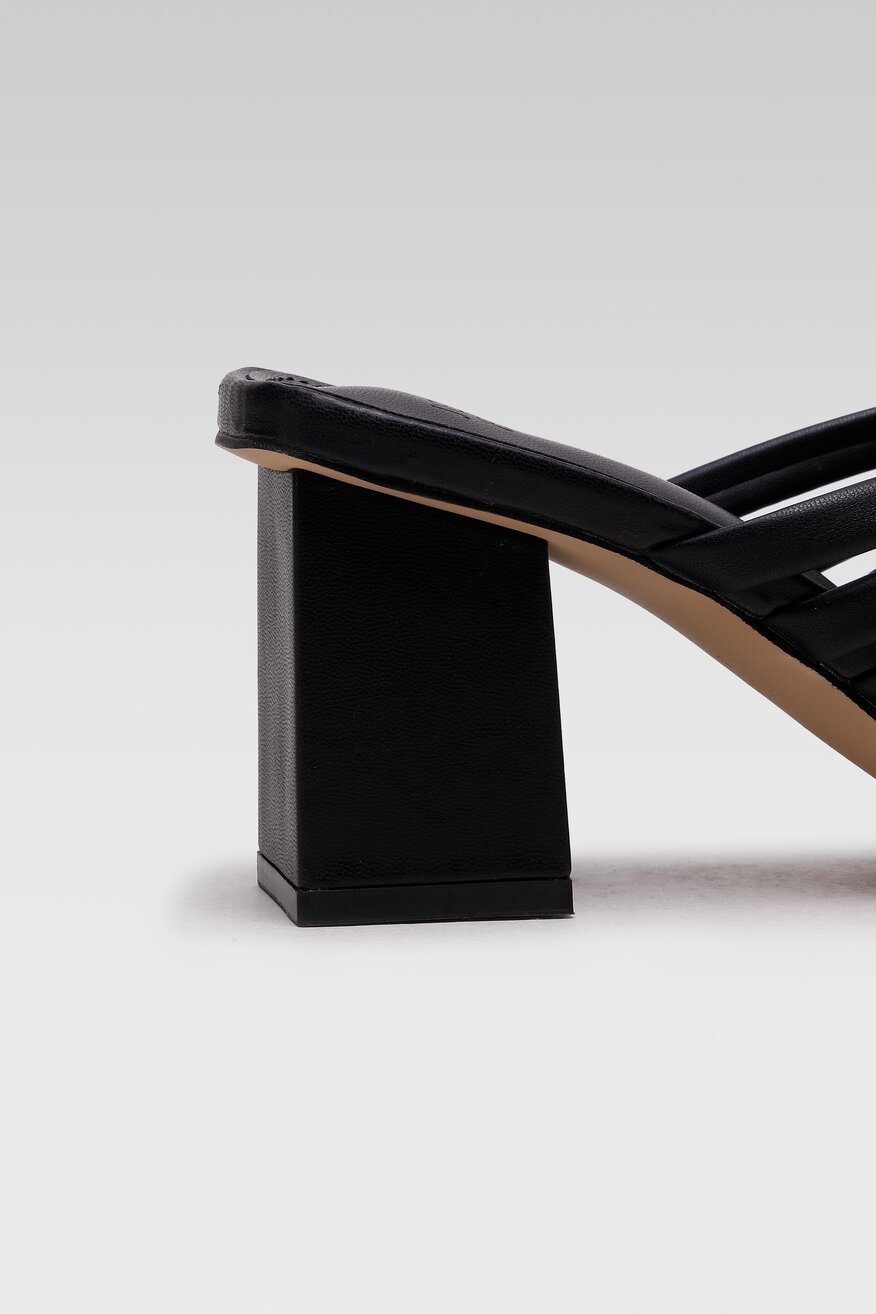 
                Șlapi Jenny Fairy NEGRU - 5904248633639