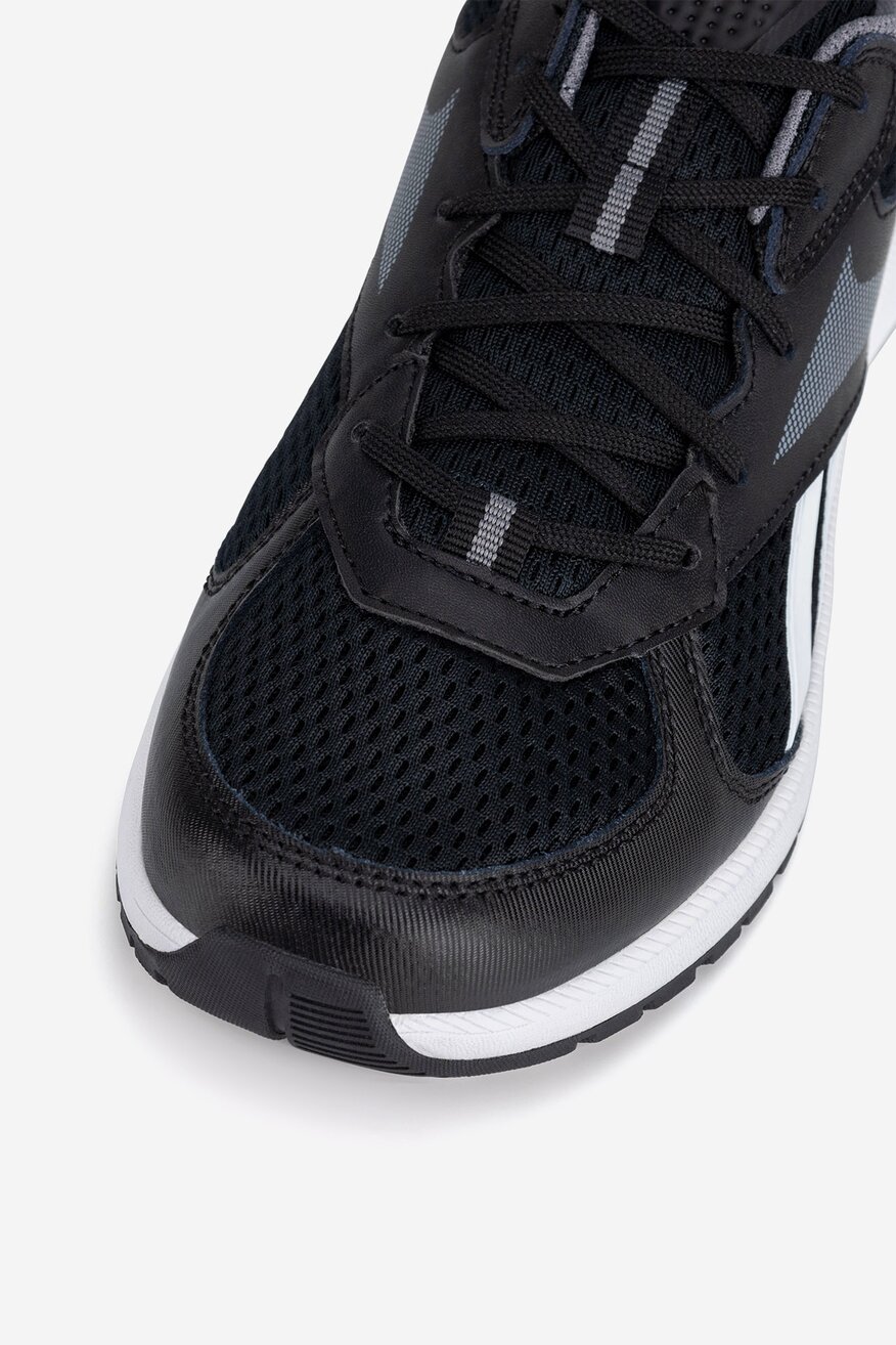 Спортни обувки Reebok ЧЕРЕН - 2230075443695