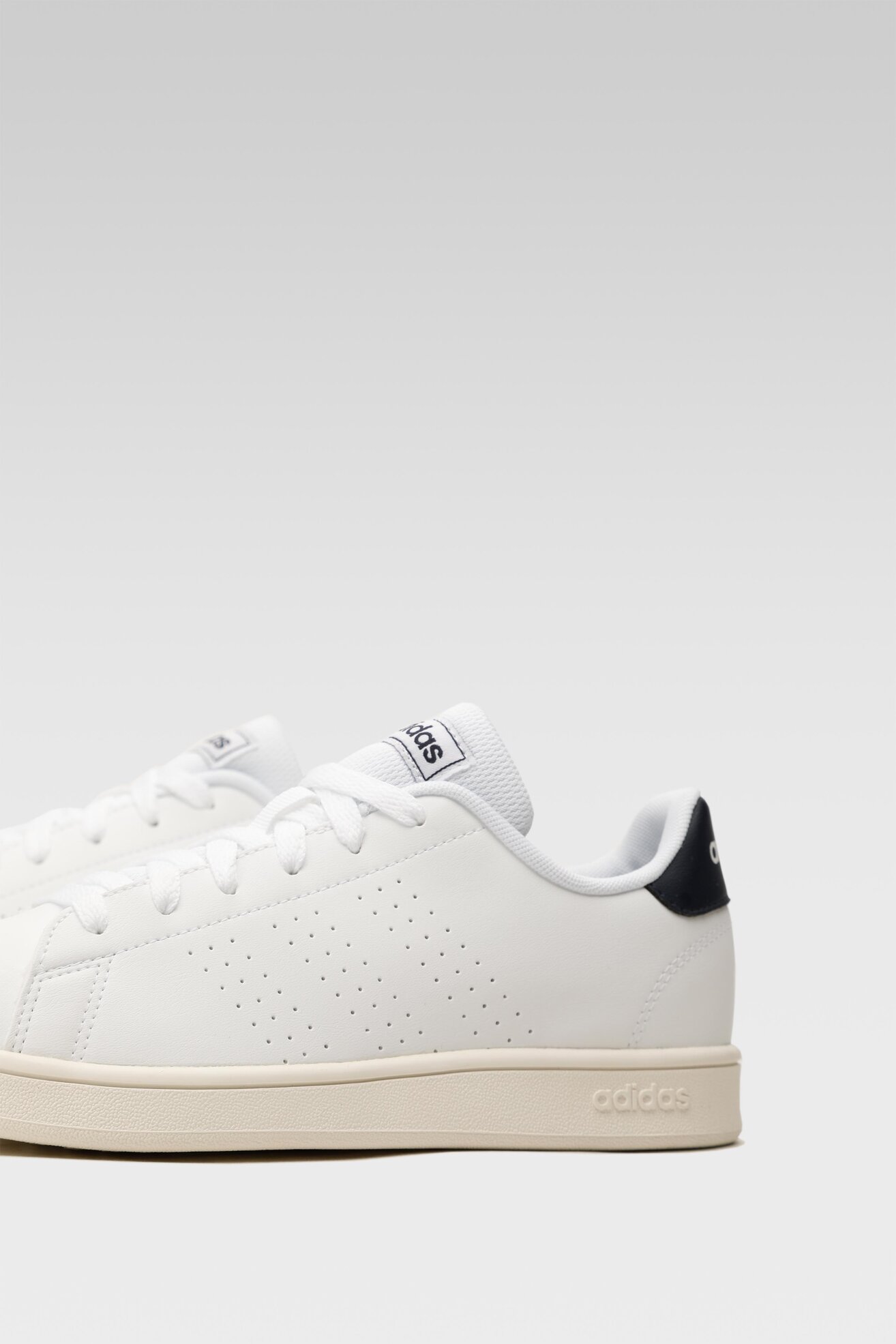 Obuwie sportowe adidas ADVANTAGE K FW2588 Biały