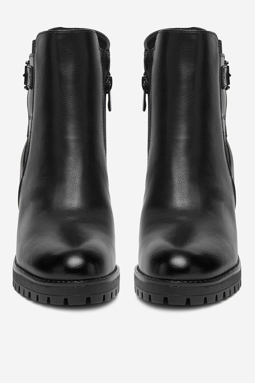 
                Kratke čizme Clara Barson CRNA - 5906751345054