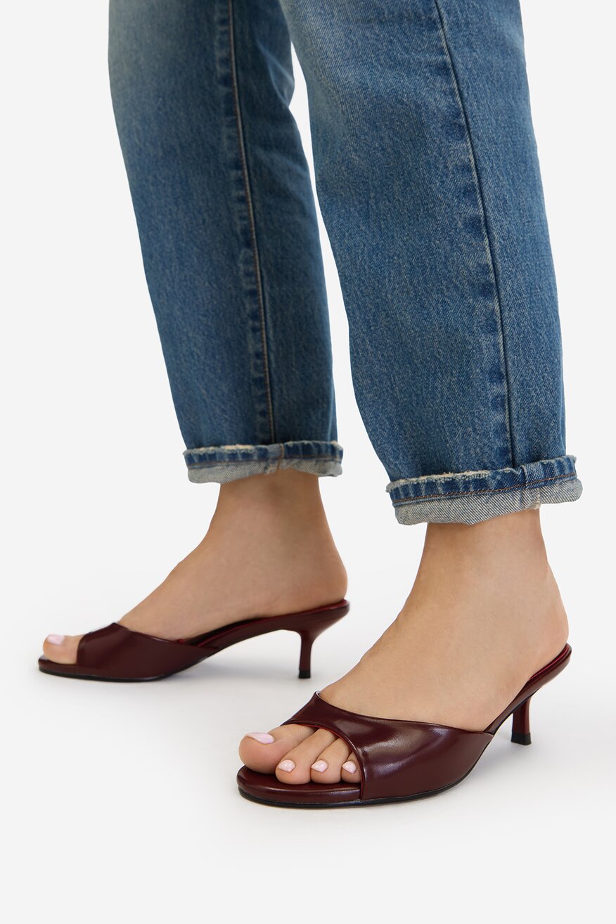 
                Шльопанець Jenny БОРДОВИЙ - 5906751982594