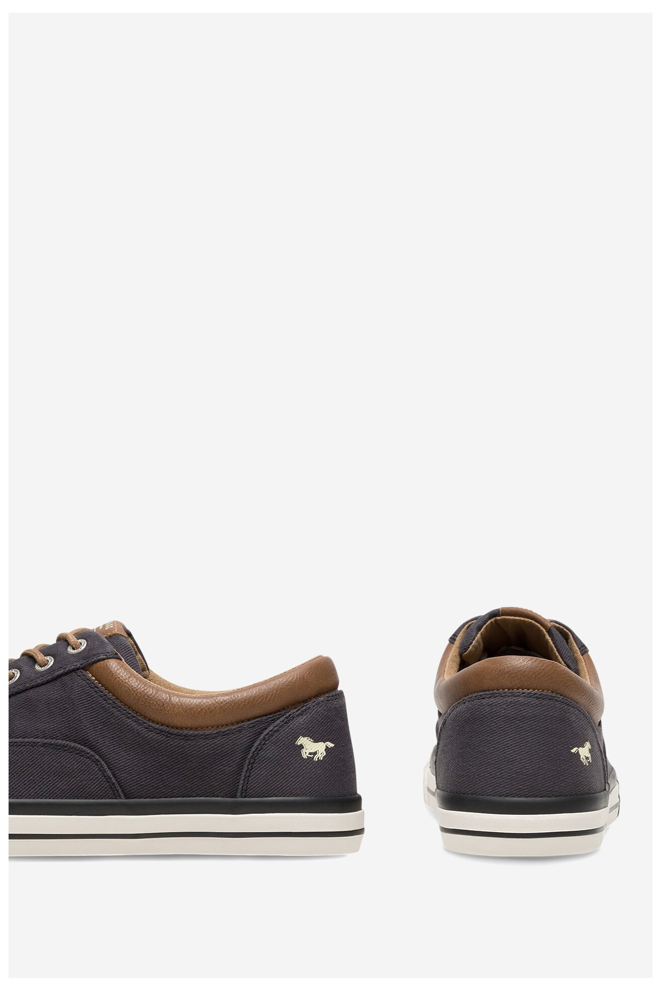 Trampki Mustang 4072-315 Czarny