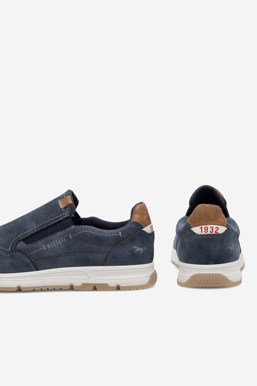 
                Mustang - Półbuty wsuwane - 5905588420323