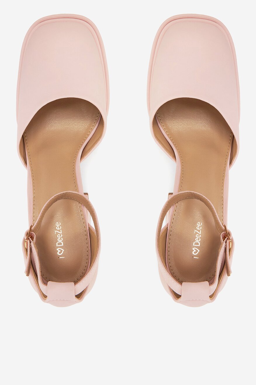 
                DeeZee - Czółenka na słupku - 5906751097472