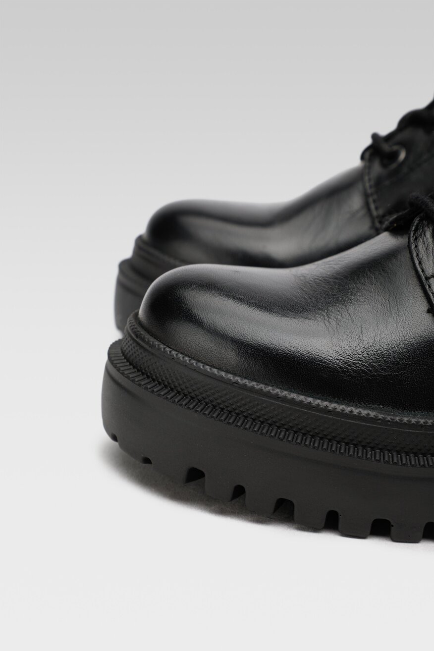 
                Inuovo - Trzewiki skórzane na obcasie - 5904862224749