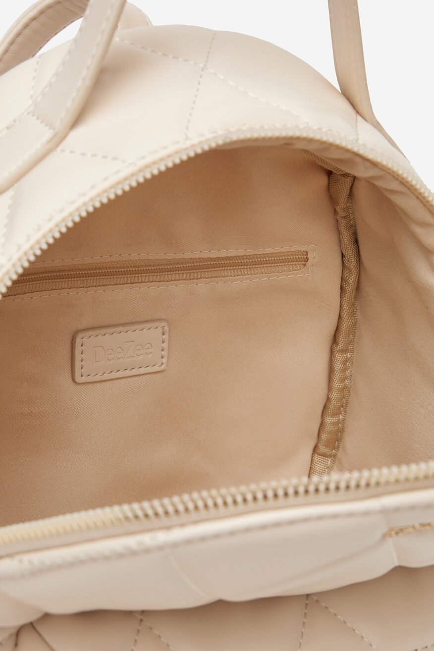 
                DeeZee - Średni plecak miejski - 5904862310725