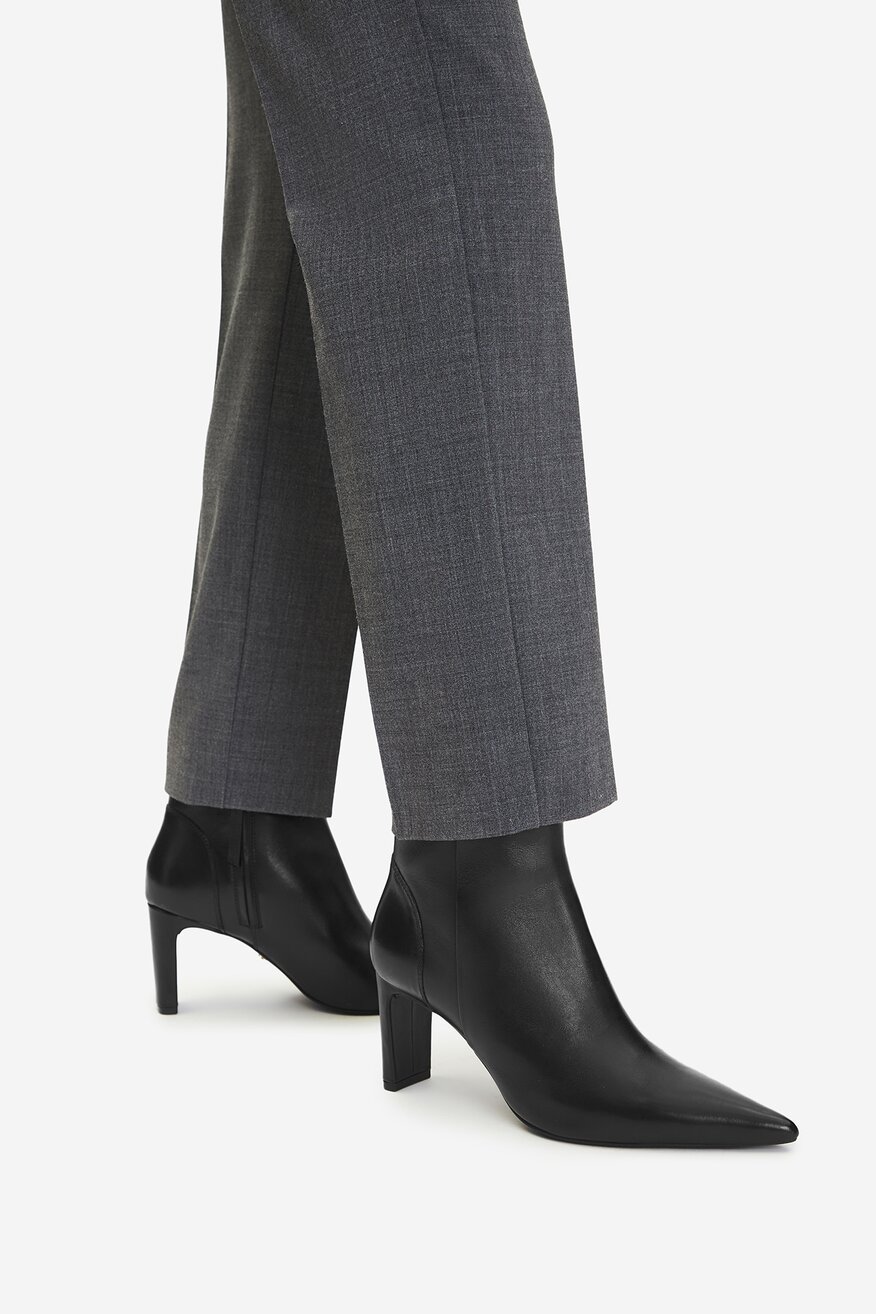 
                Bokacsizma Gino Rossi FEKETE - 5906751299517