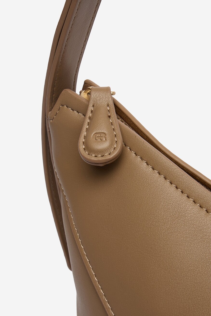 
                Дамска чанта Gino Rossi ТЪМНОСИВО - 5906751623046