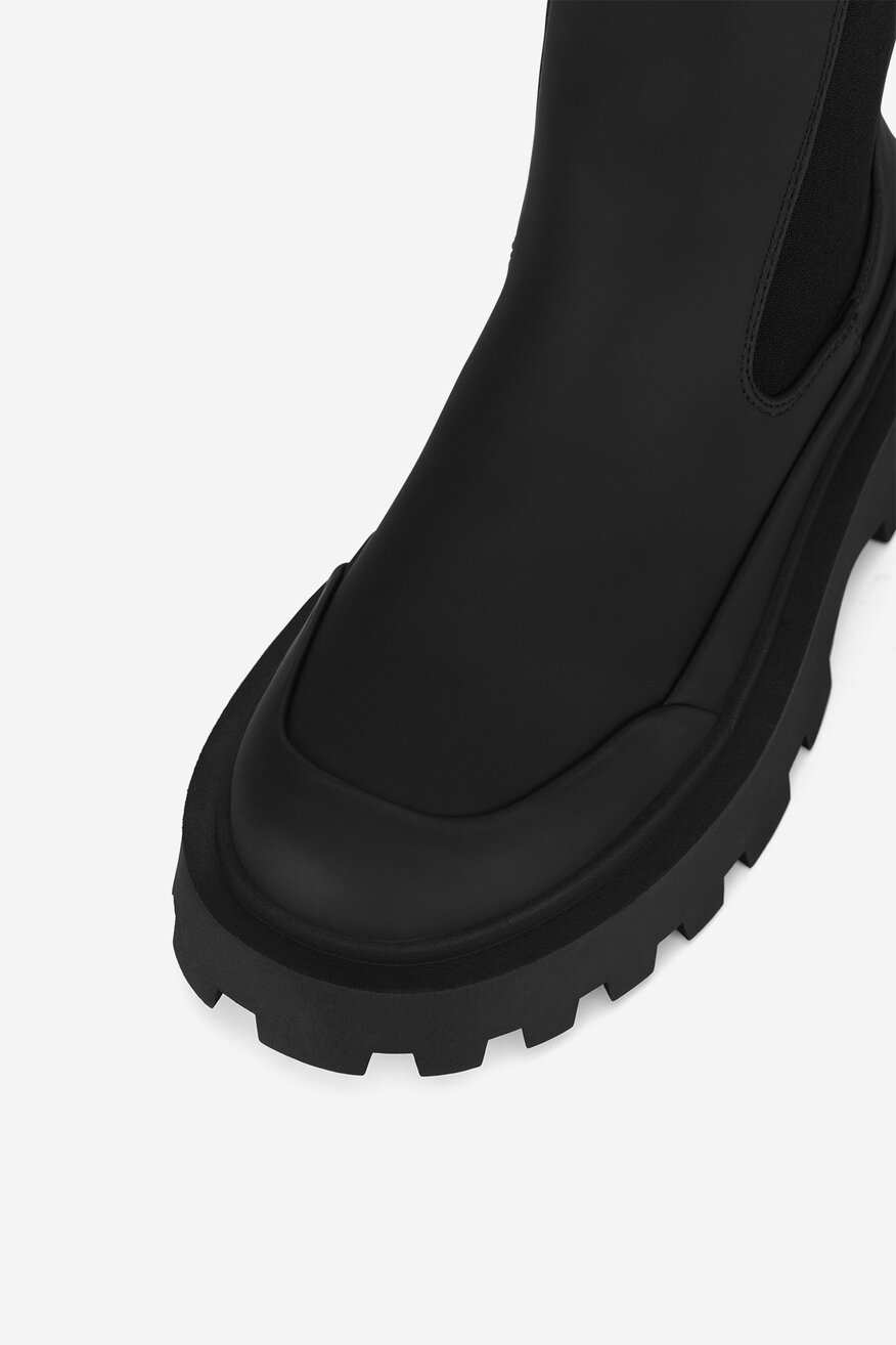 
                Ghete Juicy Couture NEGRU - 5903419219047