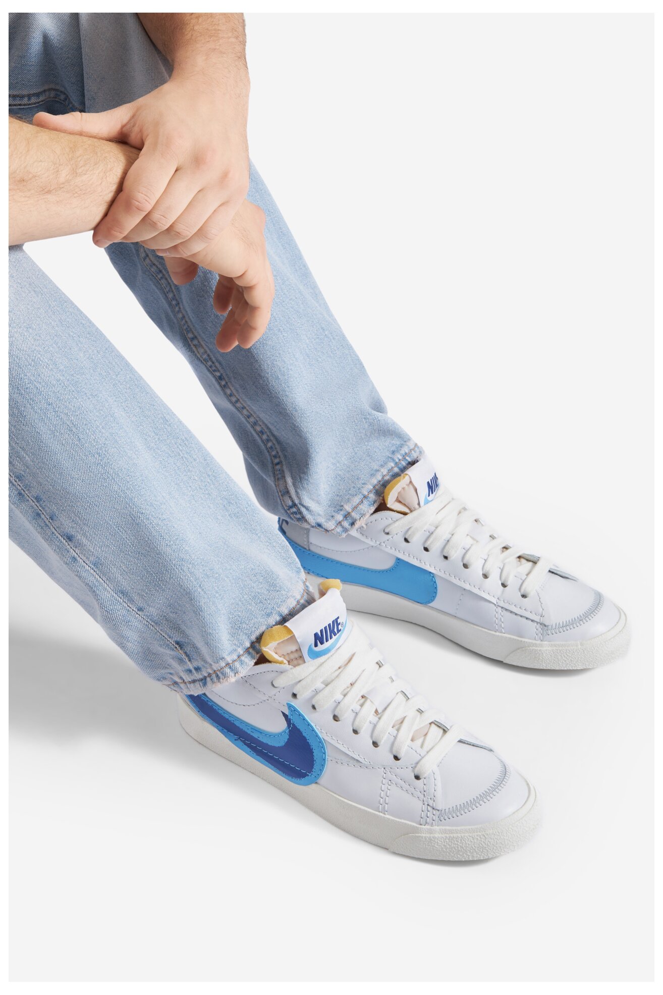 Obuwie sportowe Nike FN3413-100-M Biały