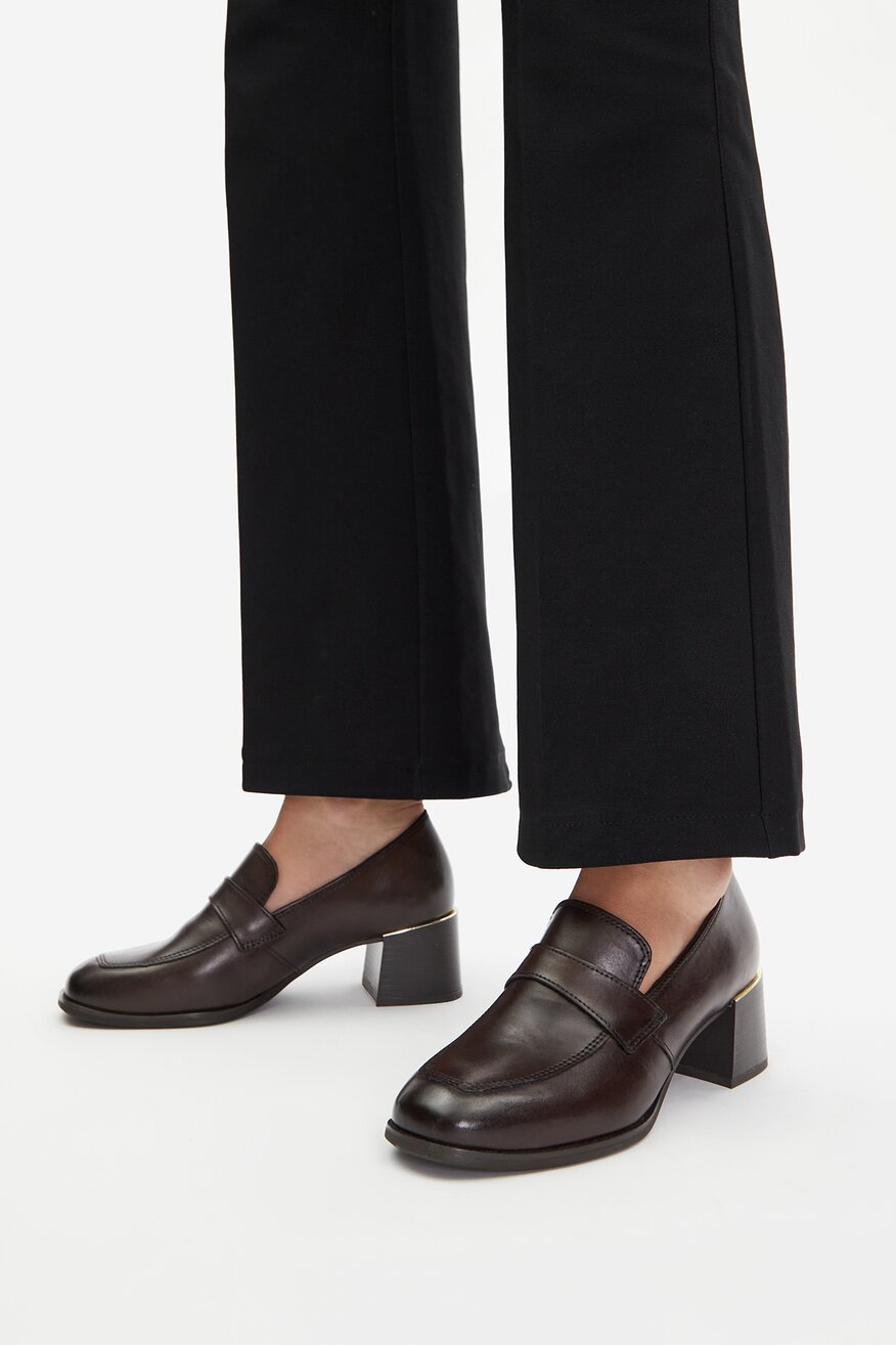 
                Половинки обувки Lasocki ТЪМНОКАФЯВ - 5906751257982