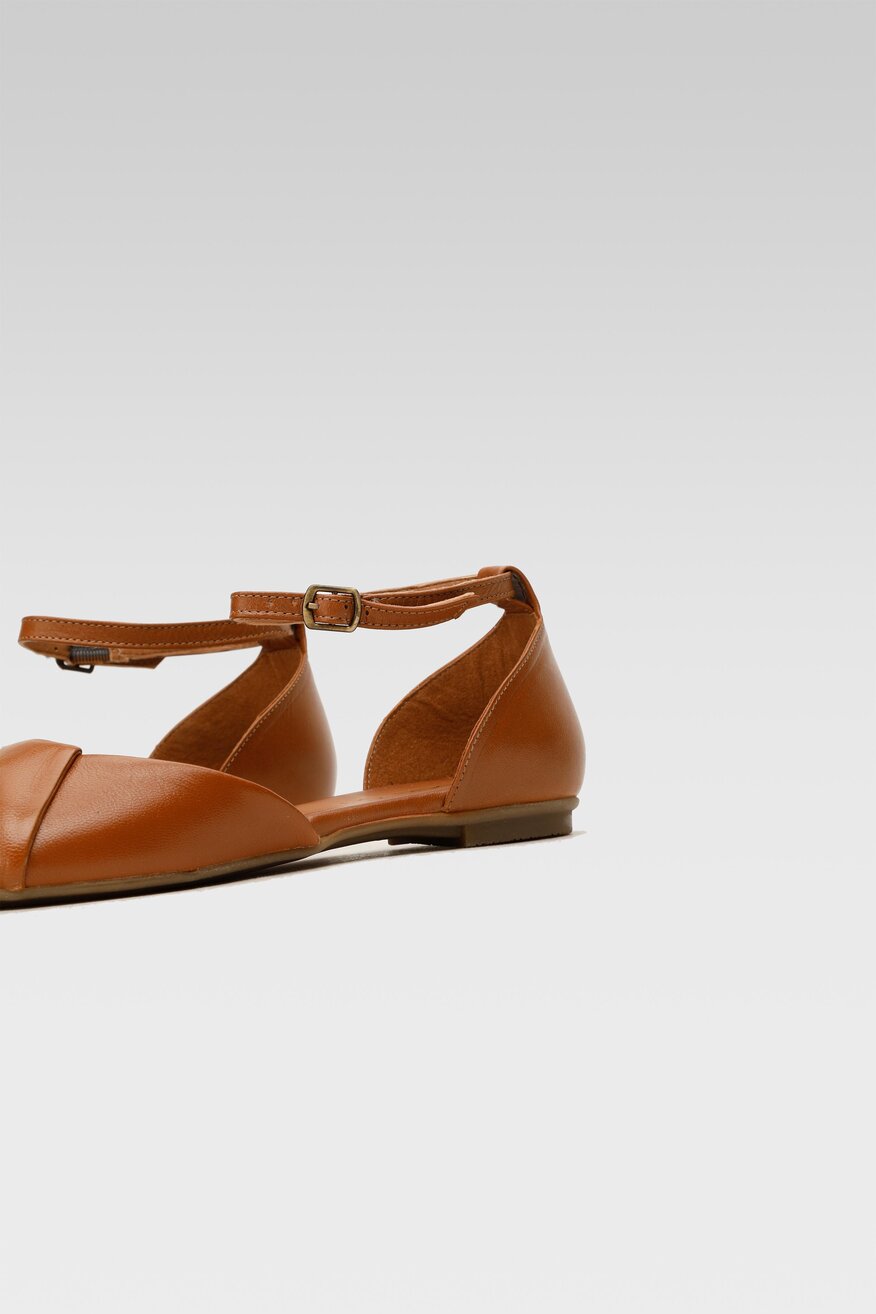 
                Lasocki - Skórzane baleriny z odkrytymi palcami - 5904248238513