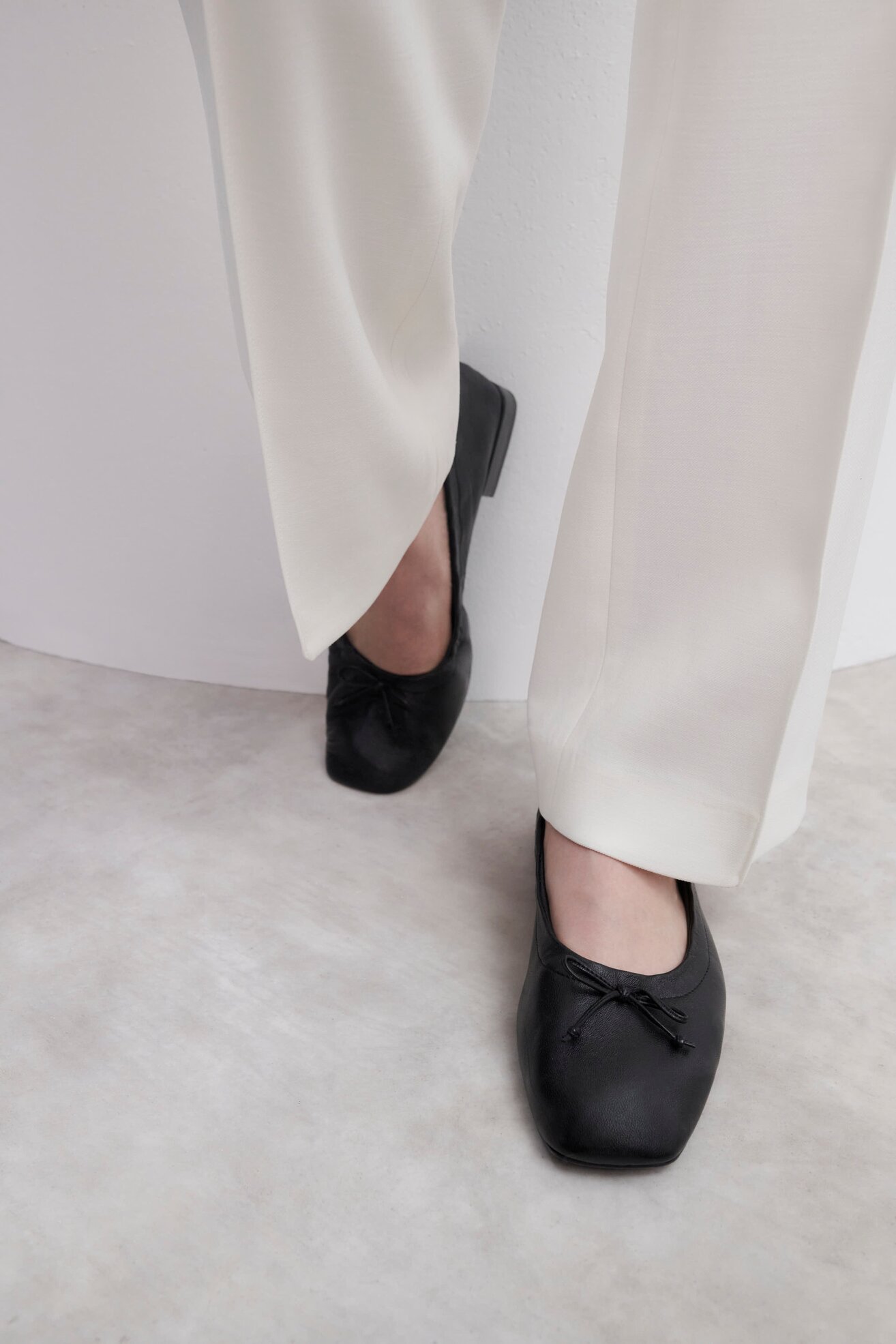 Baleriny Gino Rossi STELLA-108109 Czarny