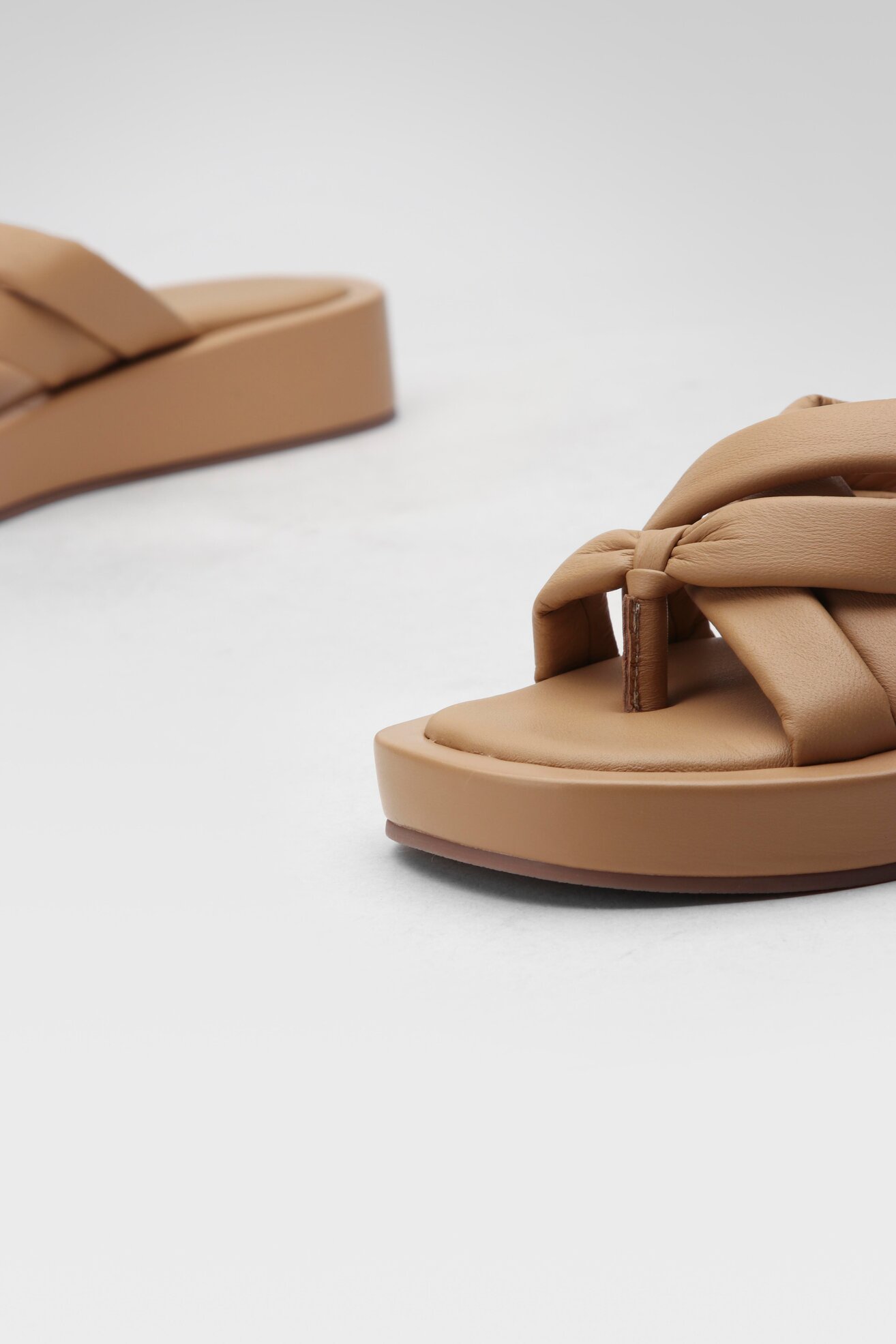 Шльопанець Sergio Bardi DELL-CHV-AC-01SB ВЕРБЛЮЖИЙ